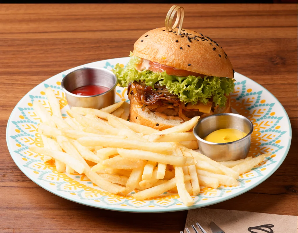 BURGER AT BLVD MBFC, MARINA BAY IN SINGAPORE