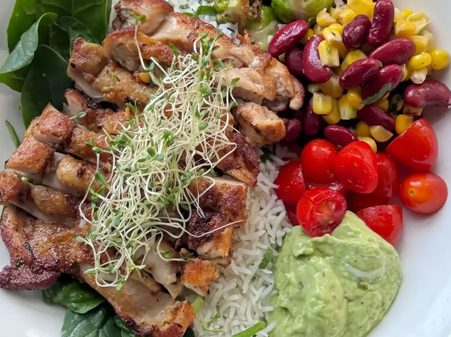 Best Lunch in Marina Bay - Mexicana Chicken Bowl at BLVD MBFC